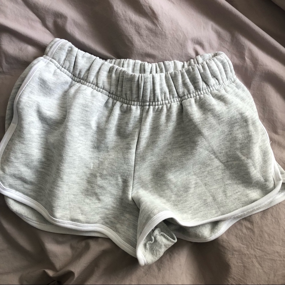 Cozy thick Light grey pink vs shorts varsity